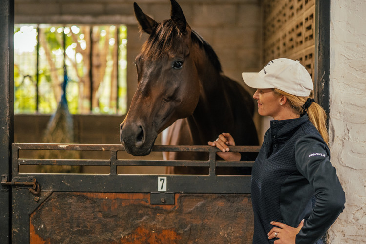202203-goldenslipper-a73-EDIT-5.jpg 202203-goldenslipper-a73-EDIT-5.jpg