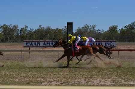 Ewan-Amateur-Turf-Club-facebook-19.jpg