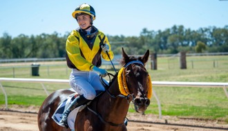 Apprentice female jockeys put on a show at Roma